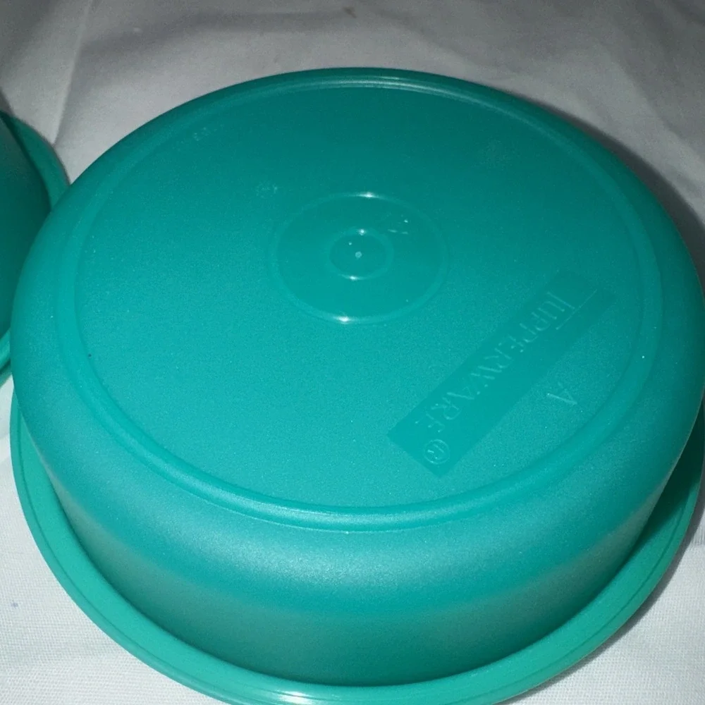 Vintage Tupperware Yellow Round Snack Container W/ Lid 1286-18 Lot Of 2